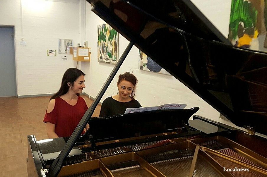 Video: Firehændige klaverkoncert kunne opleves i Ølgod Kulturhus i dag.