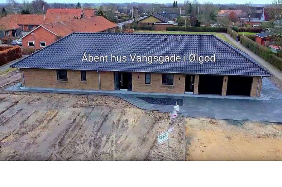 Video: Indslag fra åbent hus arrangement på Vangsgade 31B i Ølgod.